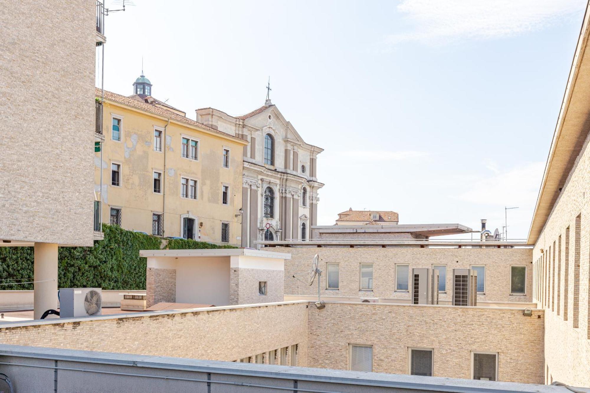 Teatro Romano Suites - Isabella Trieste Exterior photo